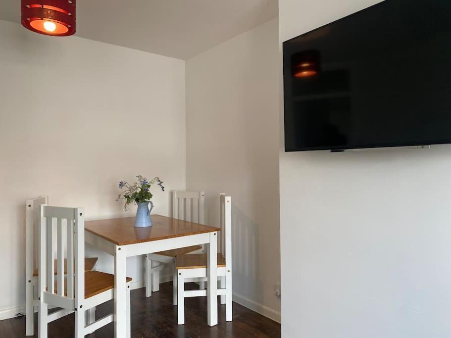 Brighton New Apartment Free Parking Sleeps 6 Ngoại thất bức ảnh