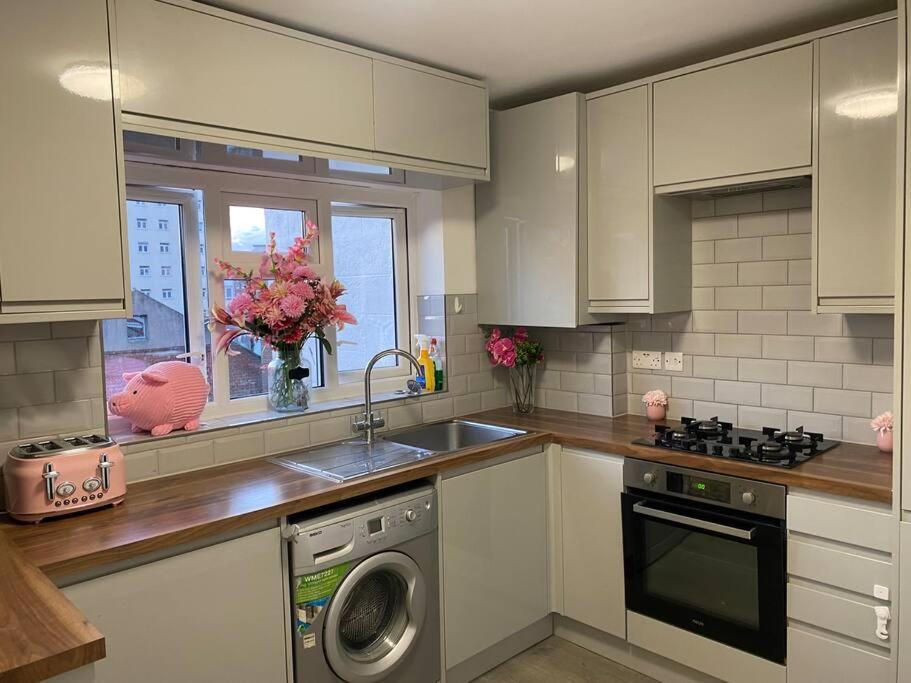 Brighton New Apartment Free Parking Sleeps 6 Ngoại thất bức ảnh
